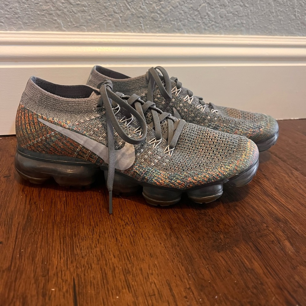 Women’s Nike VaporMax Flyknite Gray and Multicolor Knit Sneakers